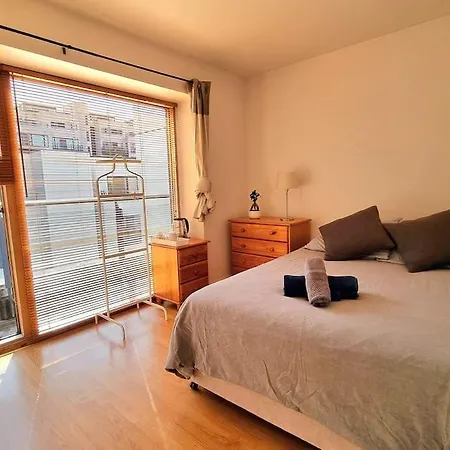 Apartment Modern Flat At Grand Canal Sq *